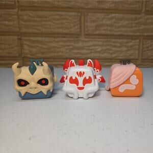 (3) Roblox Kitsune Blox Fruits Series 2 Minifigures
